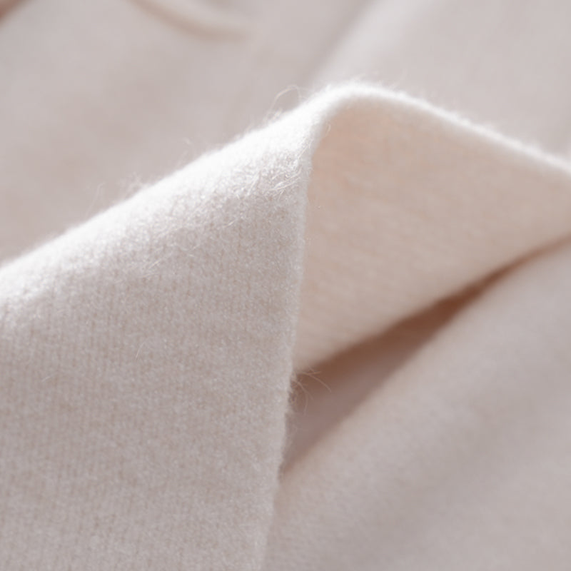 Maßgefertigter langer Strickcardigan für Damen – Direkt ab Werk | Eleganter Oversize-Pullovermantel
